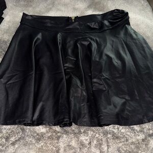 Faux leather Skirt
